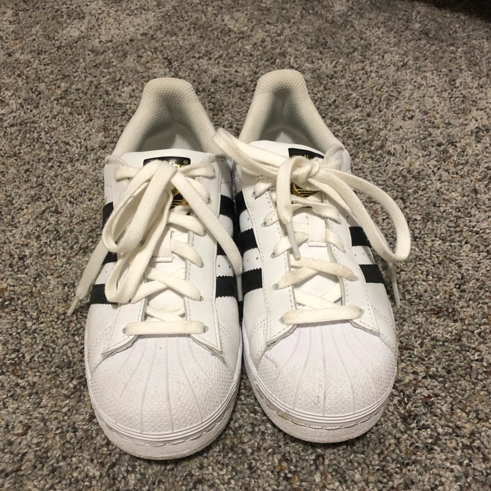 Adidas super stars size 6
